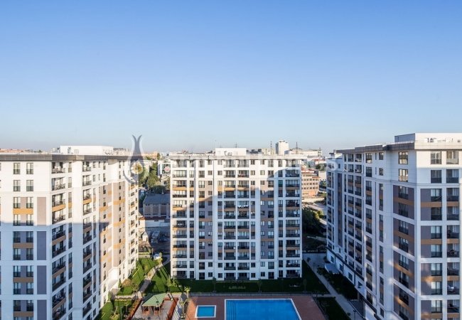 Modern Property Close to Transportation Points in Zeytinburnu 1