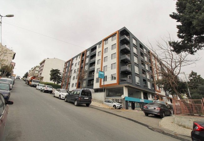 Istanbul Apartments Close to Daily Amenities in Küçükçekmece