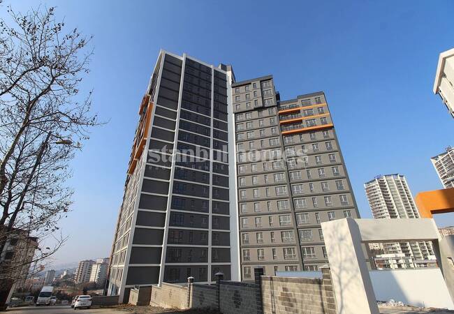 املاک و مستغلات با نمای جزایر پرنس در یک مجتمع در کارتال 1