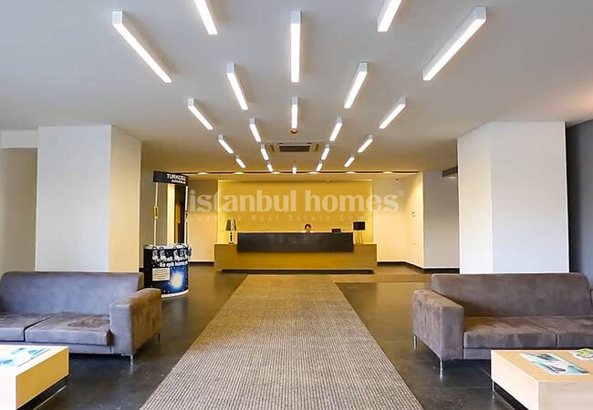 آپارتمان های واقع در یک مجتمع با استخر مشترک در کارتال 10