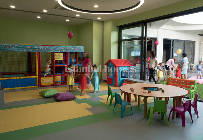 Capacious Apartments in Umraniye with Rich Social Features 9