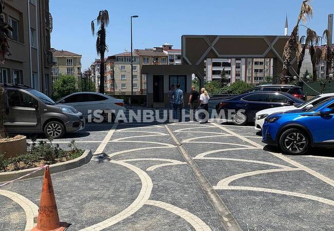 Esenyurt'ta Havuzlu ve Güvenlikli Site İçinde Daireler 8