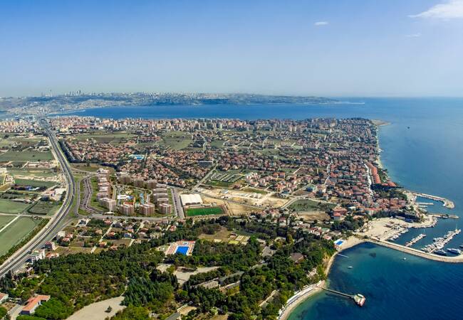 Immobilier Résidentiel Avec Piscine Intérieure À Istanbul