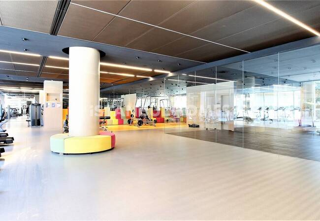 آپارتمان در اسکودار نزدیک به مترو و جاده های ارتباطی 7