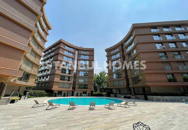 آپارتمان در اسکودار نزدیک به مترو و جاده های ارتباطی 5