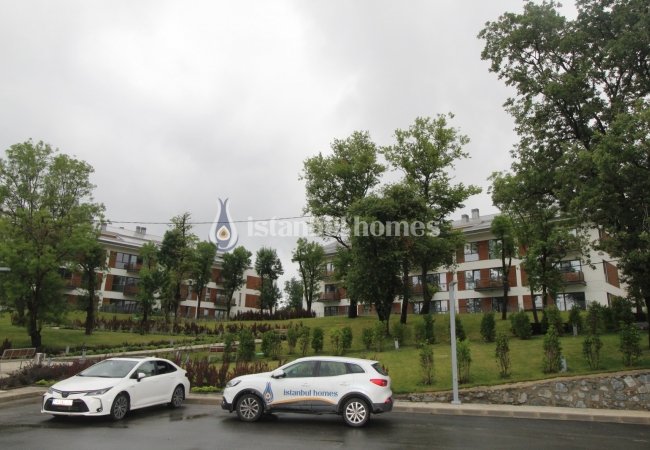 Zekeriyaköy'de Site İçinde Zengin Olanaklı Lüks Daireler 4