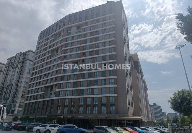 İstanbul’da Yüzme Havuzlu Site İçinde Satılık Daireler 1