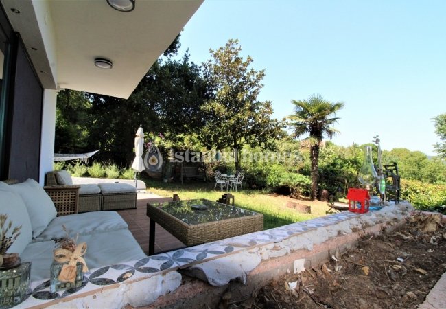 Well-designed Sea View Apartment for Sale in Istanbul Adalar 26