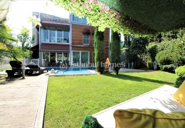 Well Located Triplex Villa in Tuzla Tepeoren 1