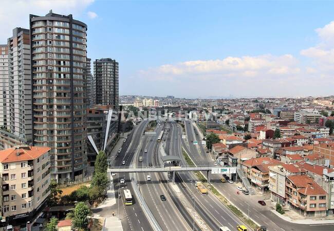 Flats in a Complex with Rich Social Amenities in Kadikoy 3