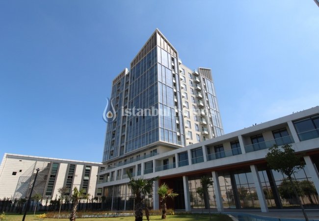 Bahçelievler Yenibosna'da Havuzlu Sitede Lüks Daireler 4