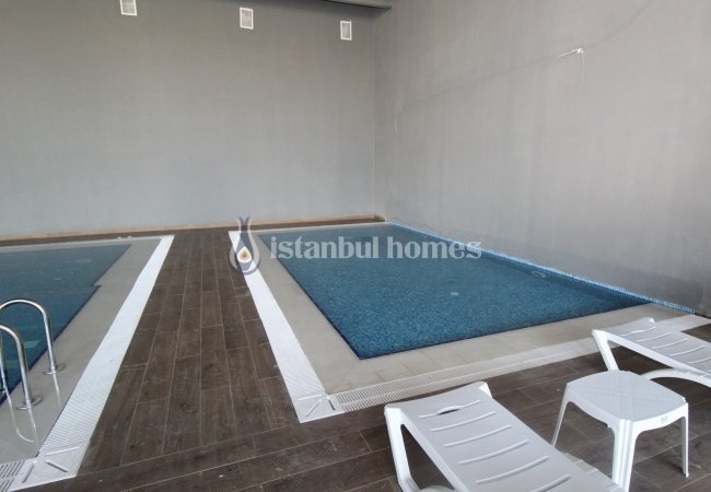 Bahçelievler Yenibosna'da Havuzlu Sitede Lüks Daireler 9