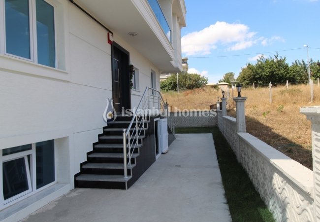 Отдельная Вилла с 2 Садами в Стамбуле, Бейликдюзю 5