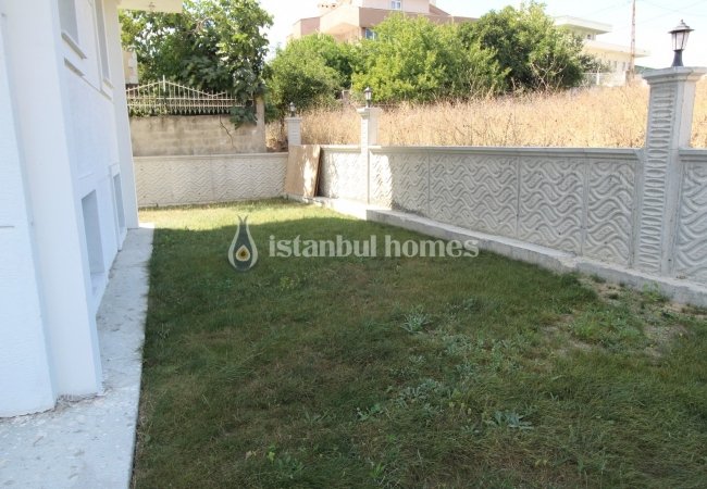 Отдельная Вилла с 2 Садами в Стамбуле, Бейликдюзю 6