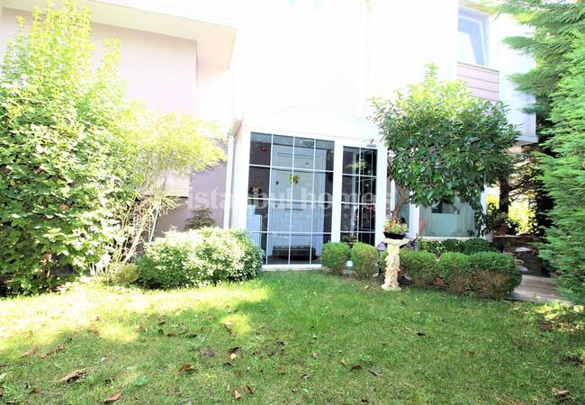 İstanbul Kurtköy'de Nezih Çevreye Sahip Bakımlı Villa 5