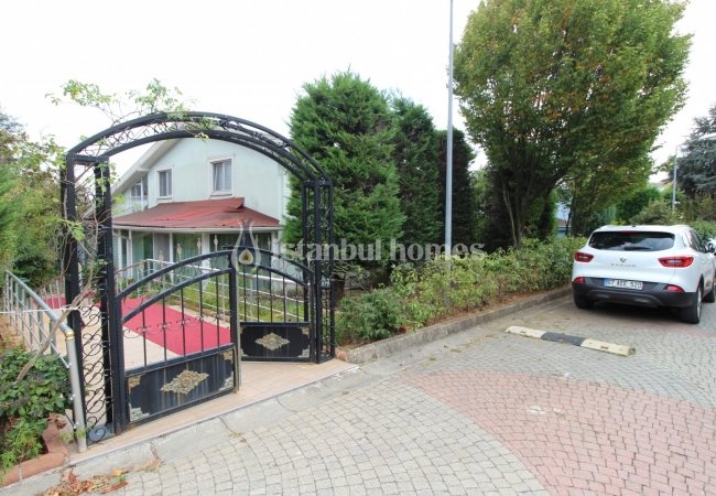 İstanbul Pendik'te Havalimanı'na Yakın Müstakil Lüks Ev 3