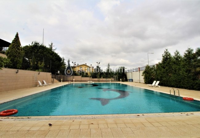 İstanbul Pendik'te Havalimanı'na Yakın Müstakil Lüks Ev 10