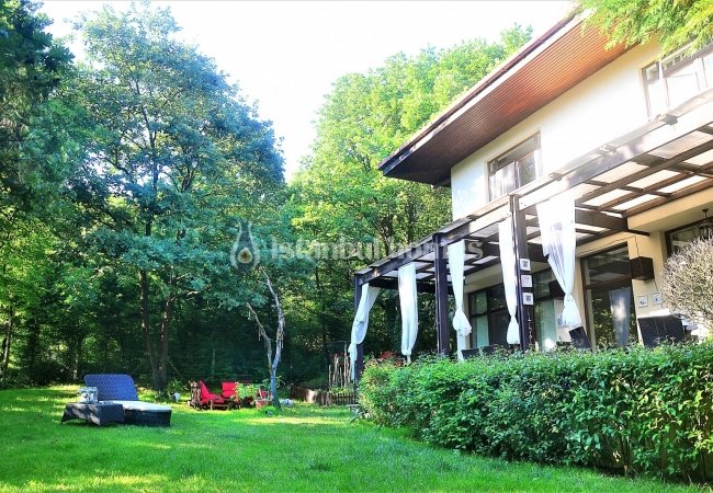 İstanbul Ömerli'de Geniş Özel Bahçeli Doğayla İç İçe Villa 10
