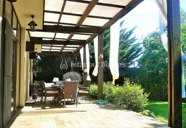 İstanbul Ömerli'de Geniş Özel Bahçeli Doğayla İç İçe Villa 8