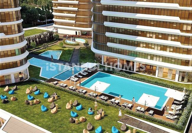 Modern Real Estate with Investment Chance in Kadikoy 1