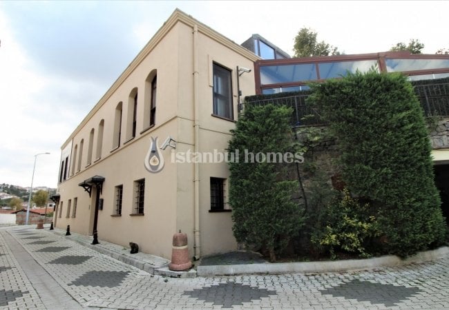 Mansion for Sale in Beykoz with Astonishing Bosphorus Views 1