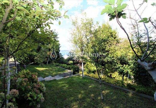 Mansion for Sale in Beykoz with Astonishing Bosphorus Views 9