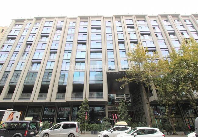 Luxe Real Estate in Complex with Mall, Subway and Hotel in Sisli 1
