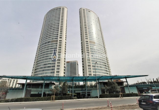 Ümraniye'de Zengin Olanaklara Sahip Sitede Lüks Daire 3