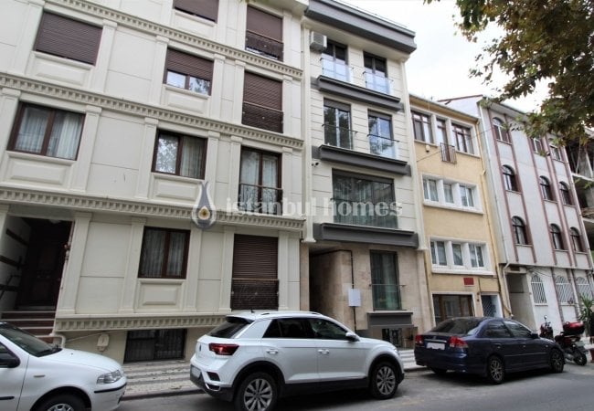 Üsküdar Salacak'ta Tarihi İstanbul ve Boğaz Manzaralı Daire 3