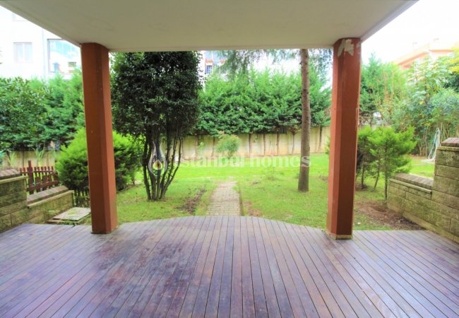 Maison Mitoyenne 6+1 Avec Jardin À Eyupsultan Istanbul 5