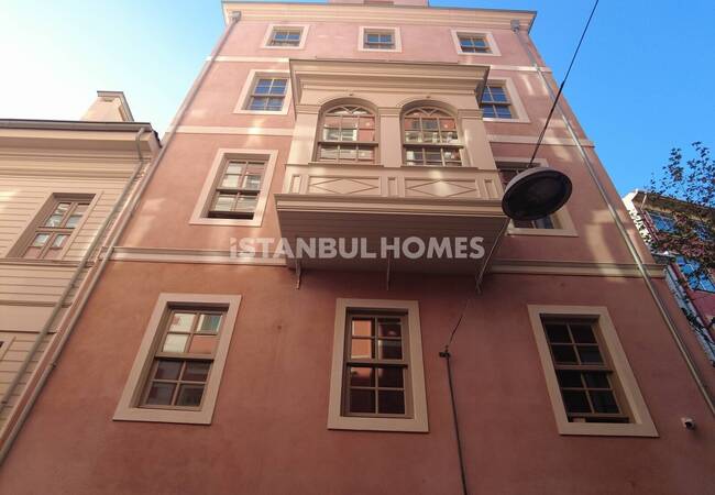 İstanbul Beyoğlu'nda Merkezi Konumda Tarihi Daireler 4