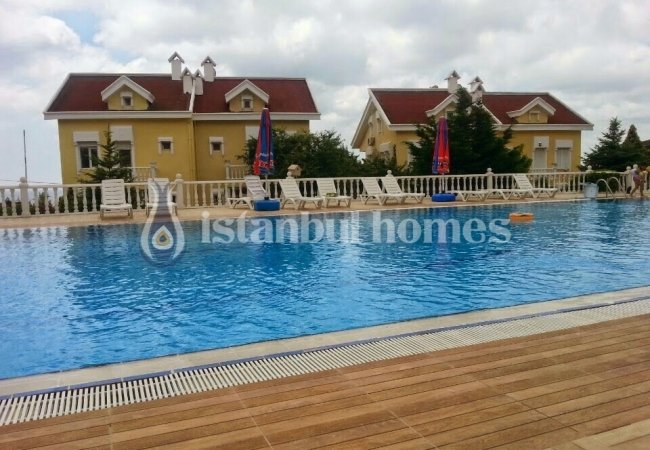 İstanbul Büyükçekmece'de Müstakil Bahçeli Tripleks Villa 8