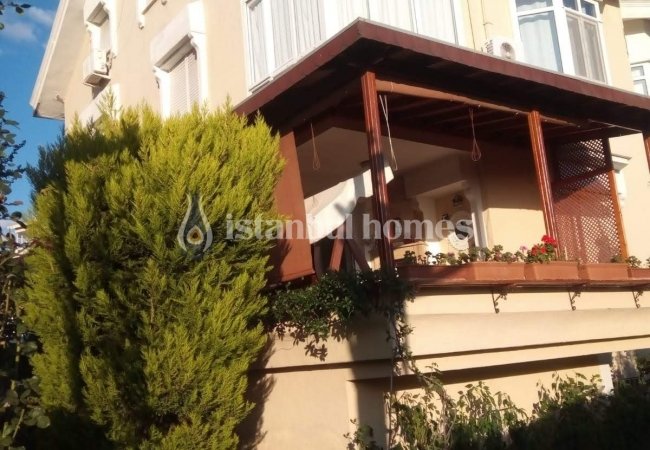 İstanbul Büyükçekmece'de Müstakil Bahçeli Tripleks Villa 1