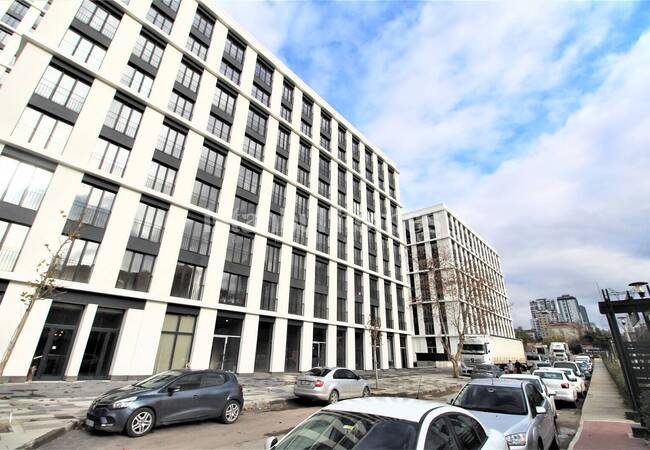 Well Located Properties in a Secure Complex in Umraniye 1