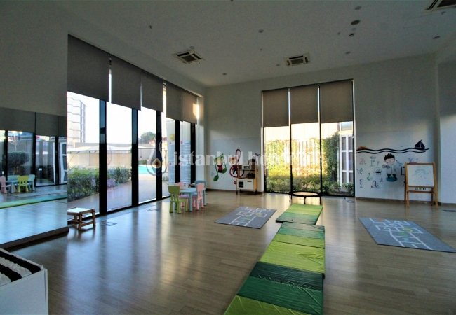 Modern Flat with High Rental Income Potential in Kartal 11