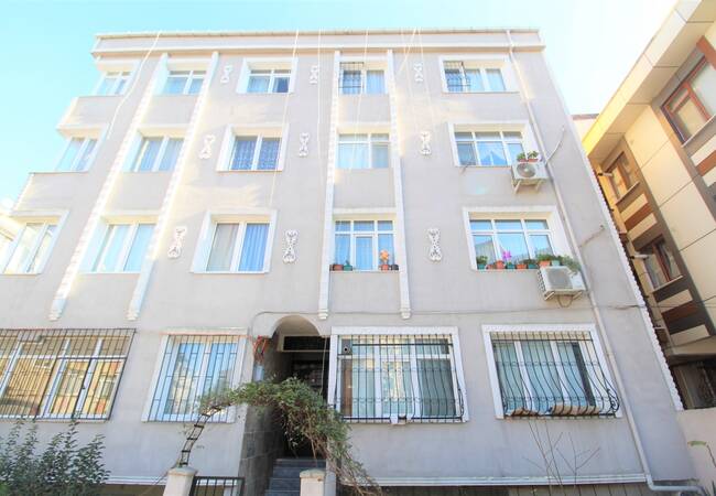 伊斯坦布尔马尔马赖(marmaray)附近保存完好的明亮公寓 1