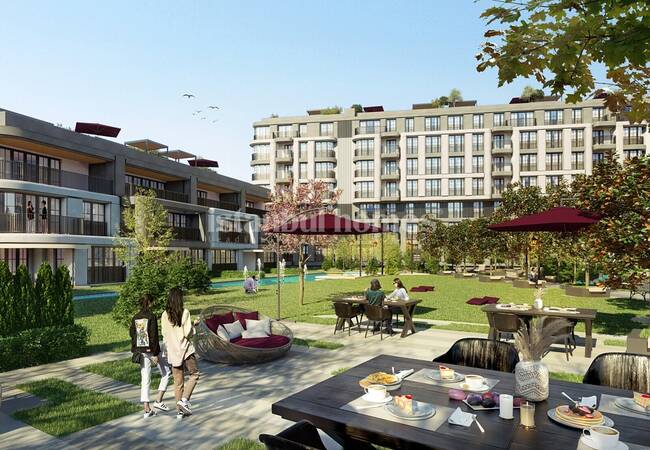 İstanbul Küçükçekmece'de Lüks Site İçerisinde Gayrimenkuller 1