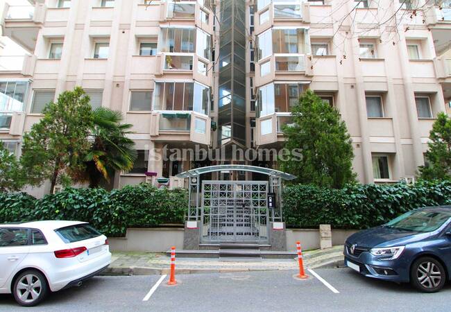 Well-located Resale Apartment for Sale in Istanbul Atasehir 1