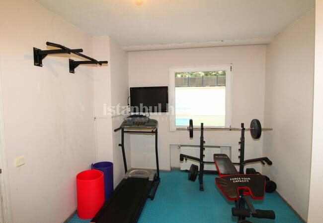 Well-located Resale Apartment for Sale in Istanbul Atasehir 7
