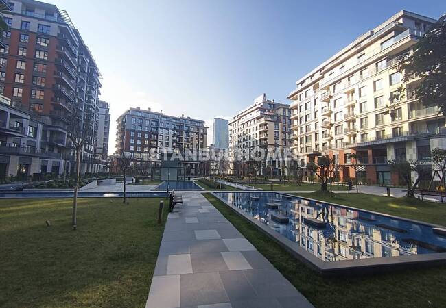 Sarıyer'de Özel Yüzme Havuzlu Satılık Lüks Daireler 9