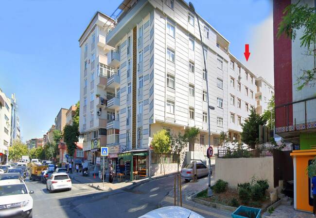 Well Located Flat Suitable for Investment in Bahcelievler