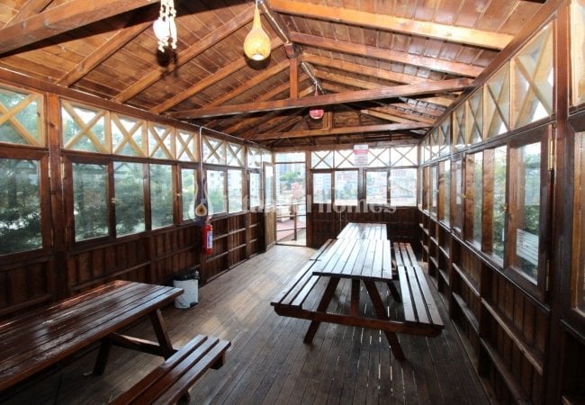 Apartment for Sale in a Complex with Security in Kartal 10