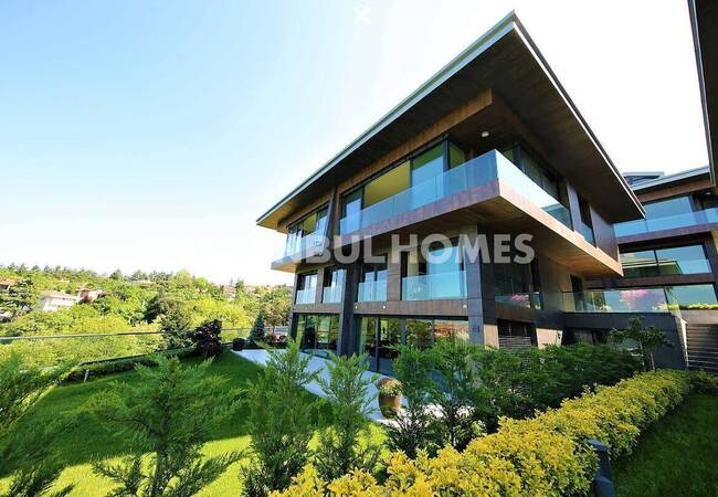 Stylish Apartments with Gorgeous Bosphorus View in Sariyer 3