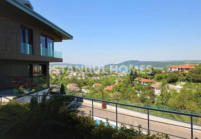 Stylish Apartments with Gorgeous Bosphorus View in Sariyer 6