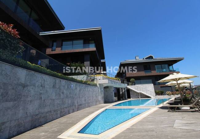 Stylish Apartments with Gorgeous Bosphorus View in Sariyer 11