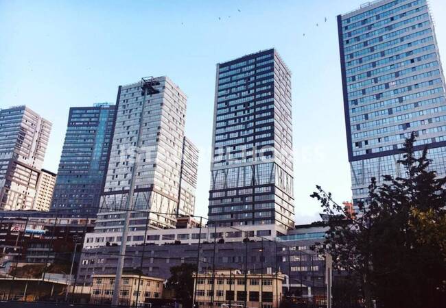 Duplex Wohnung Nahe Der Hauptstraße Und U-bahn In Kadikoy 1