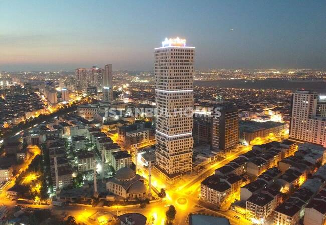 İstanbul’da Havuzlu Sitede Eşyalı Satılık 3+1 Daire 3