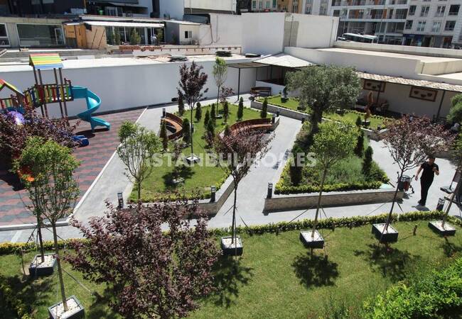 İstanbul’da Havuzlu Sitede Eşyalı Satılık 3+1 Daire 7