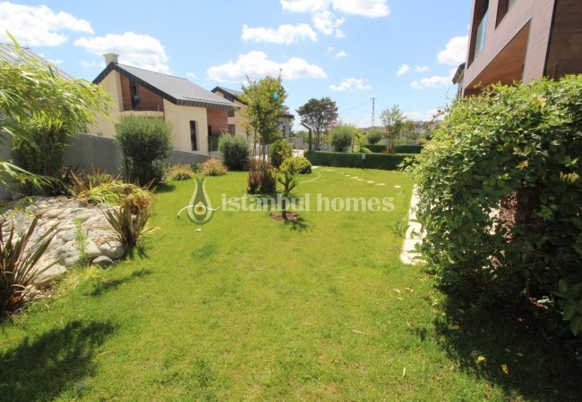 New-build Opportunity to Buy Villa in Beylikduzu İstanbul 2