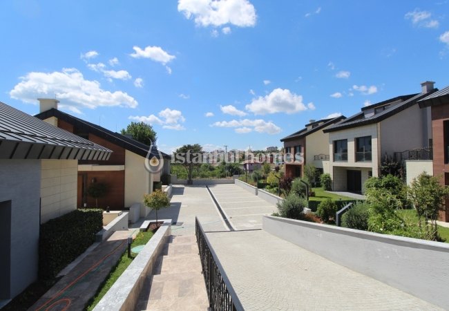 New-build Opportunity to Buy Villa in Beylikduzu İstanbul 3